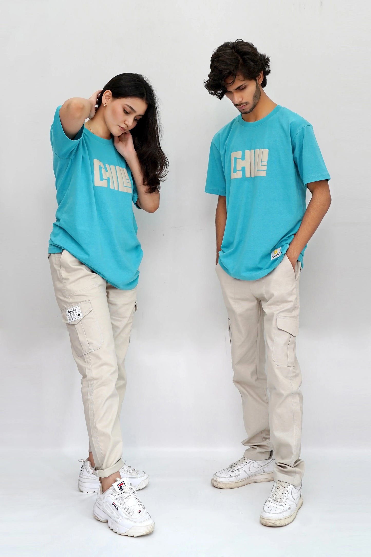 Soft oversized t-shirt, 100% cotton, streetwear style, Chill design