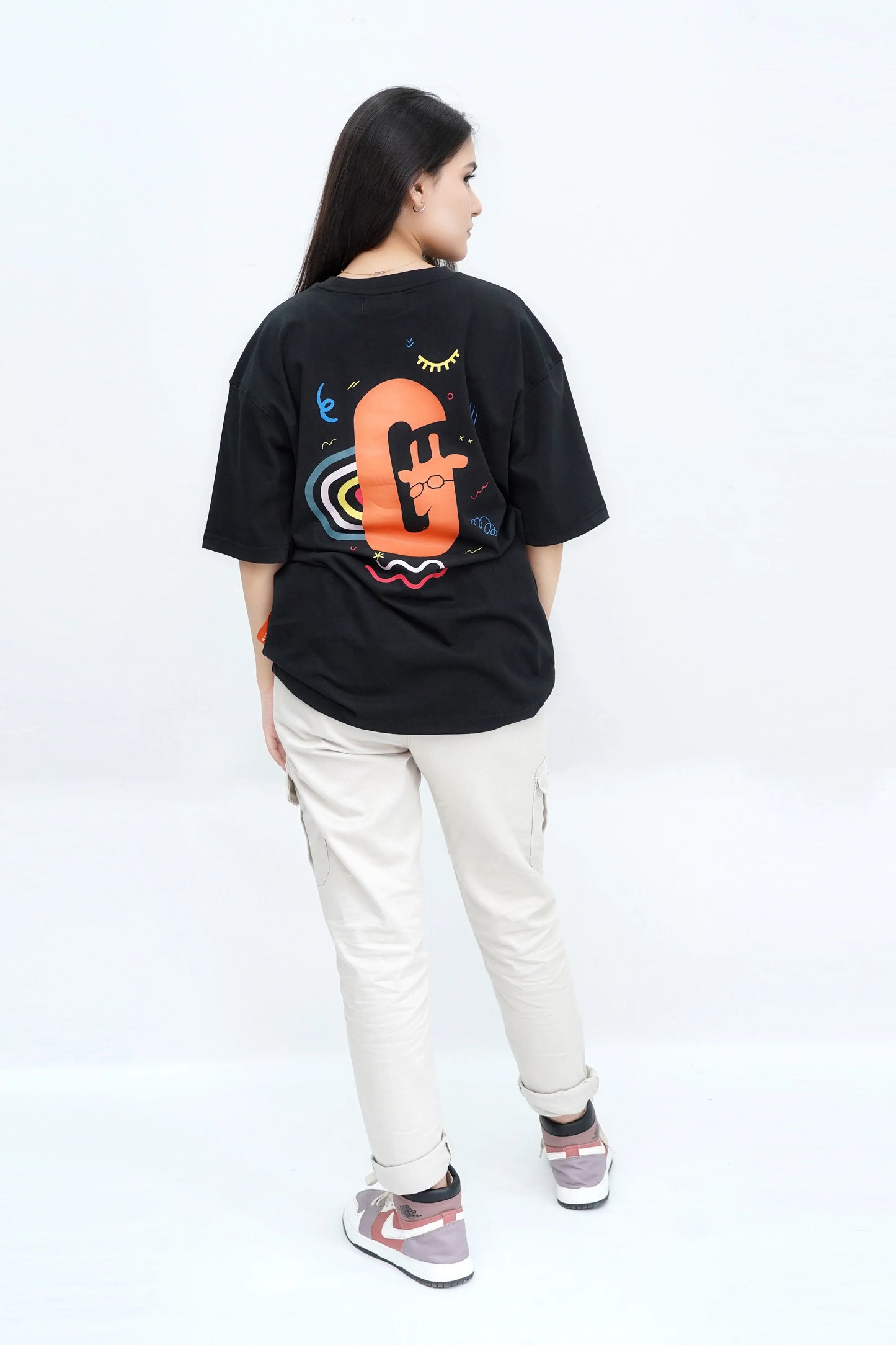 Streetwear oversized tee, Girafits embroidery, funky abstract back logo