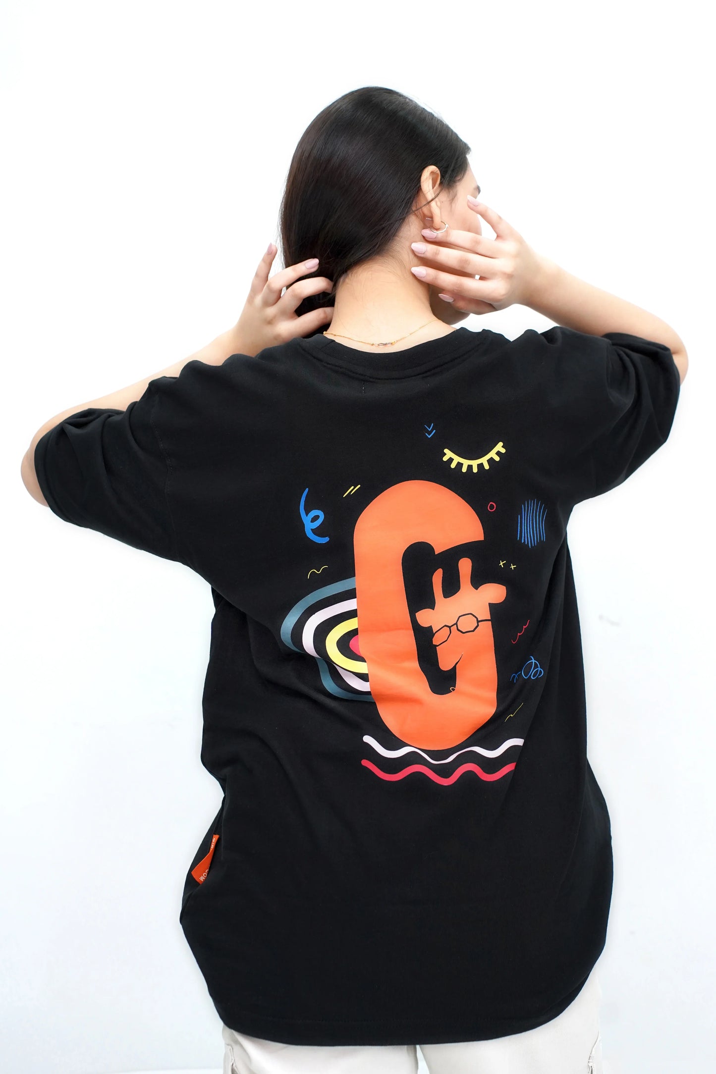 Oversized t-shirt with funky back design and Girafits embroidered front