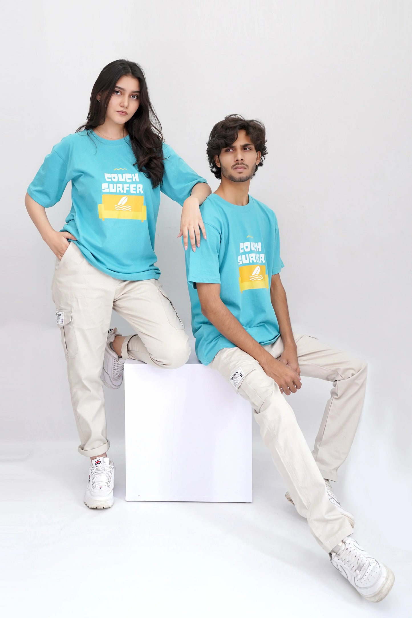 Blue cotton t-shirt, "Couch Surfer" design, oversized fit, soft jersey