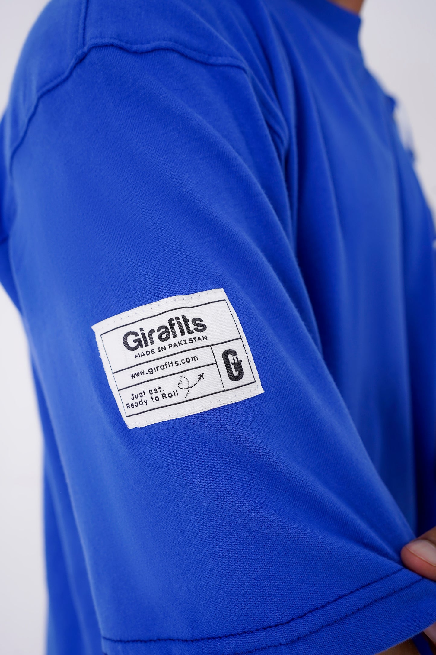 Blue unisex oversized t-shirt, abstract design, 220 GSM, round neck