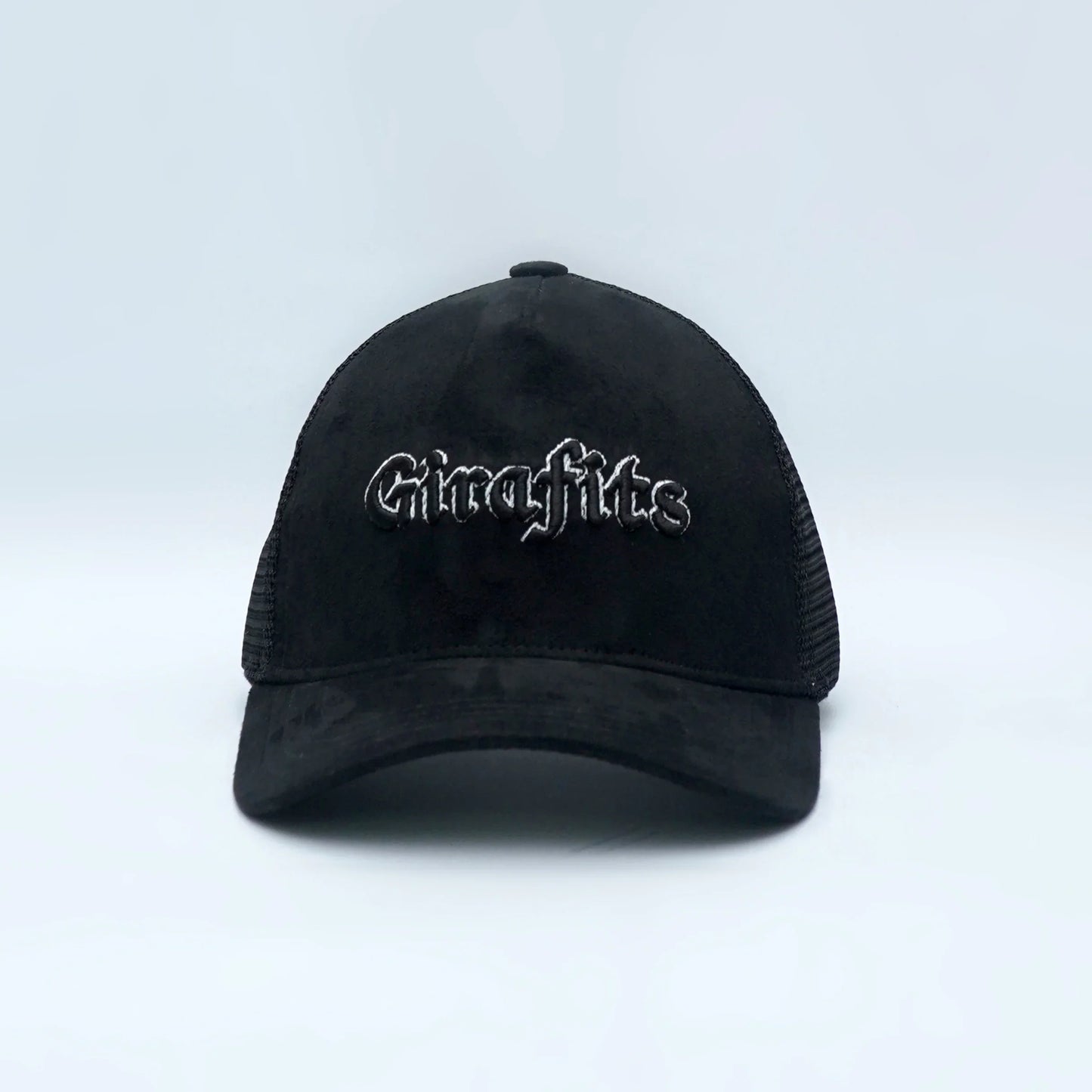 Trucker cap with black suede finish and Girafits 3D logo