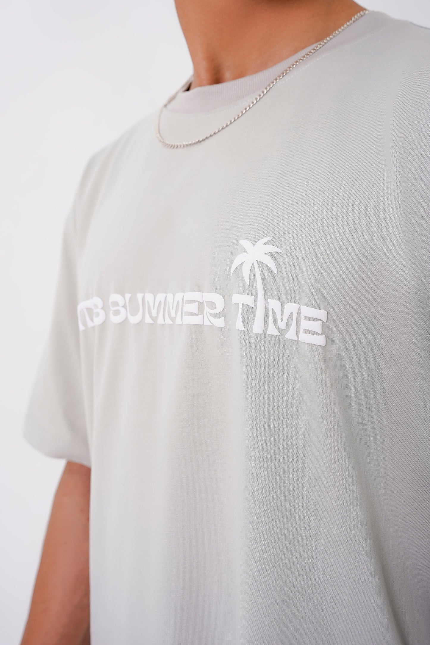 Summer Time grey oversized t-shirt with white softshell cap combo